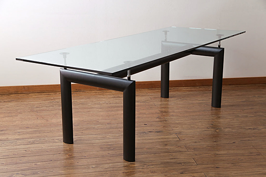 デザイナーズ家具　テーブル